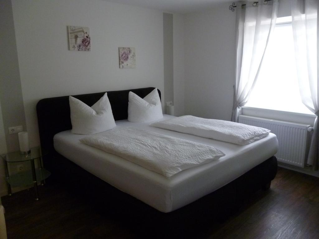 Hotel Garni Reis Treis-Karden Chambre photo